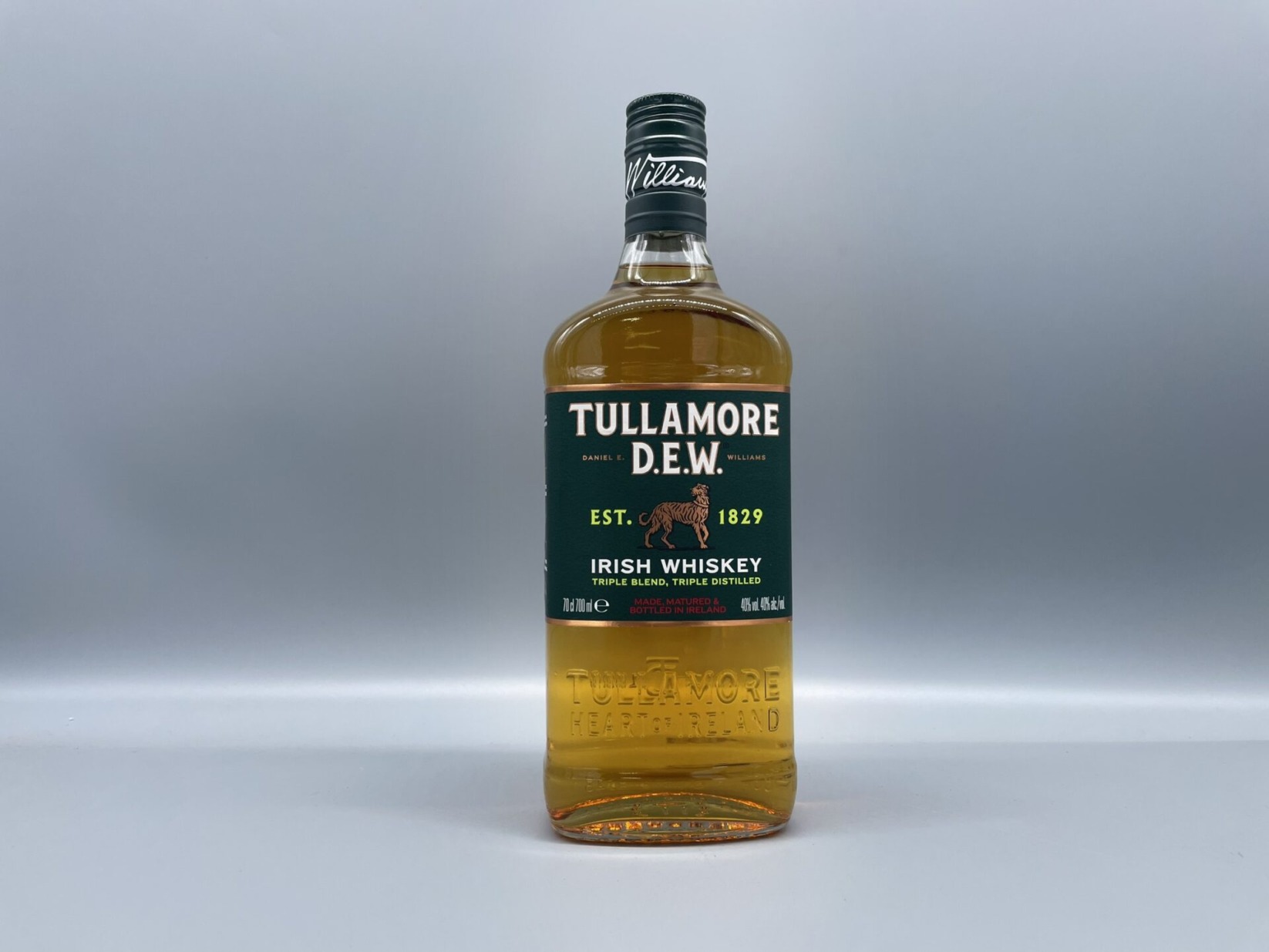 ウイスキー　タラモア デュー　Tullamore Dew 700ml 40度　アイリッシュウイスキー