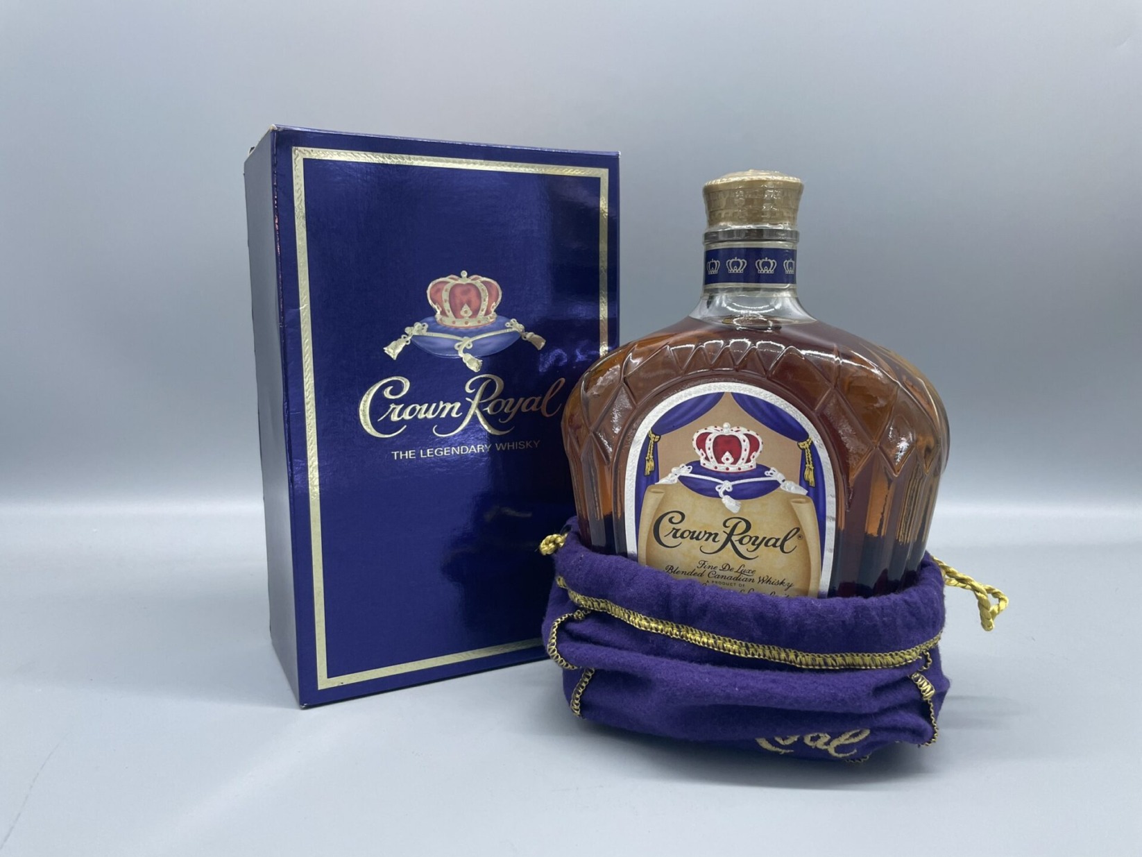ウイスキー　【箱傷み有】クラウン ローヤル　750ml　40度